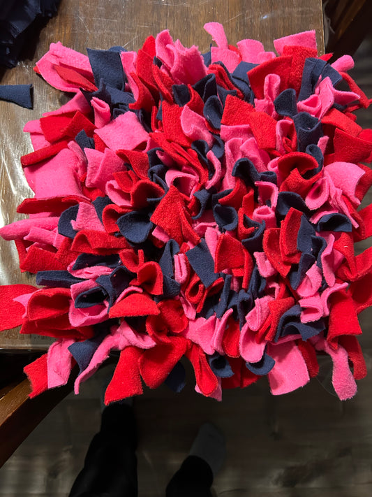 Tapis de fouille pour chien – Fait à la main au Québec (12x12 pouces)